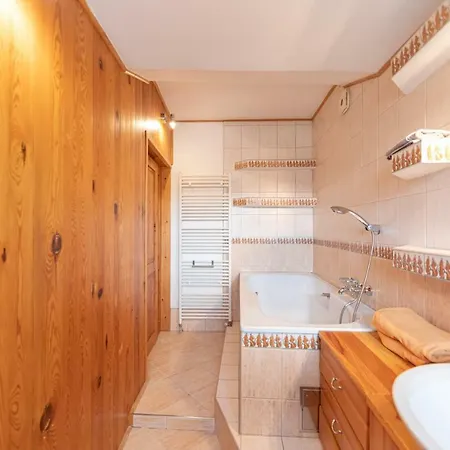 Apartmán Romanticke V Podkrovi Idealne Pre Pary Alebo Rodinku-self Check *