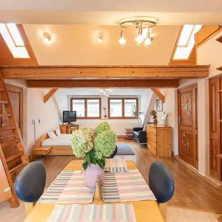 Appartement Romanticke V Podkrovi Idealne Pre Pary Alebo Rodinku-self Check *